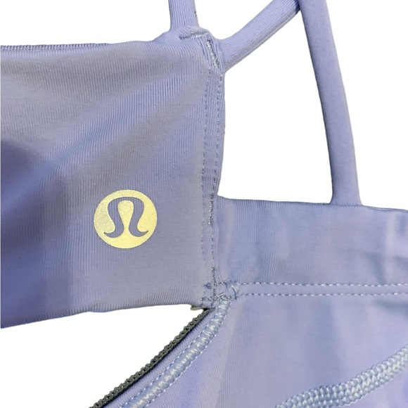 Lululemon Top Like New Condition. No pads - Picture 10 of 12